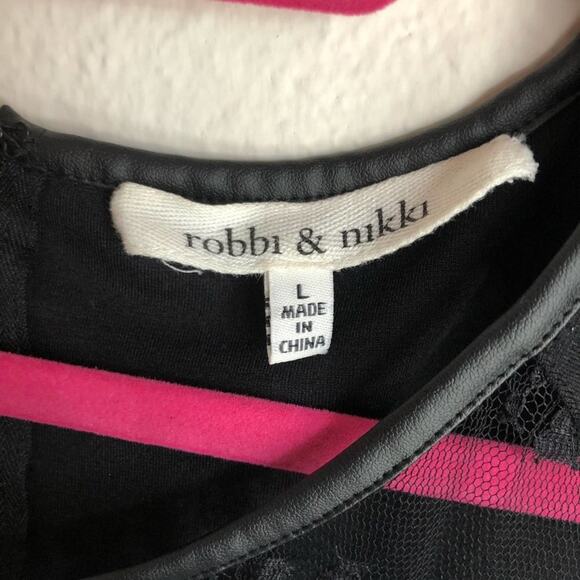 Robbie & Nikki Black Seamed Lace-Inset Top - Picture 5 of 6